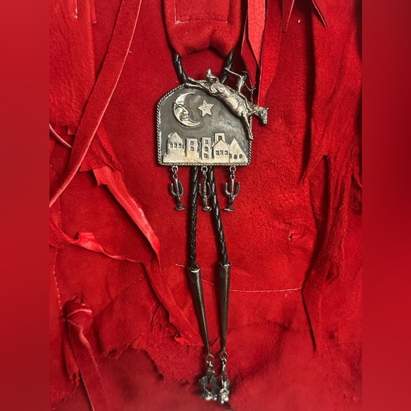 Julie Ewing Design red distressed leather purse cowboy medallion rodeo cowgirl - Picture 5 of 14